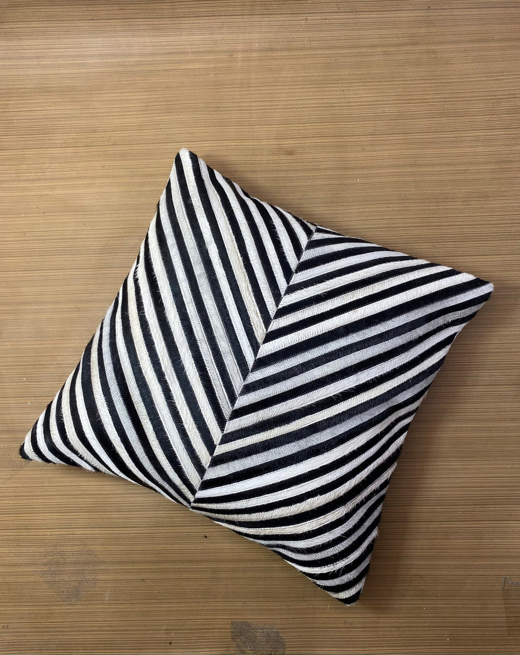 Handmade Cowhide Pillow Cover: Natural Hair On Leather Cushion