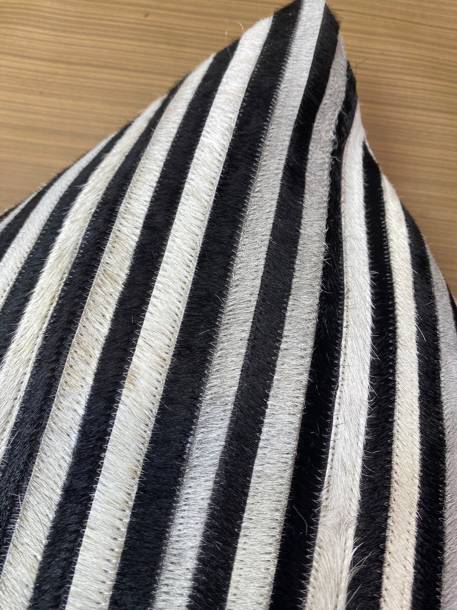 Handmade Cowhide Pillow Cover: Natural Hair On Leather Cushion