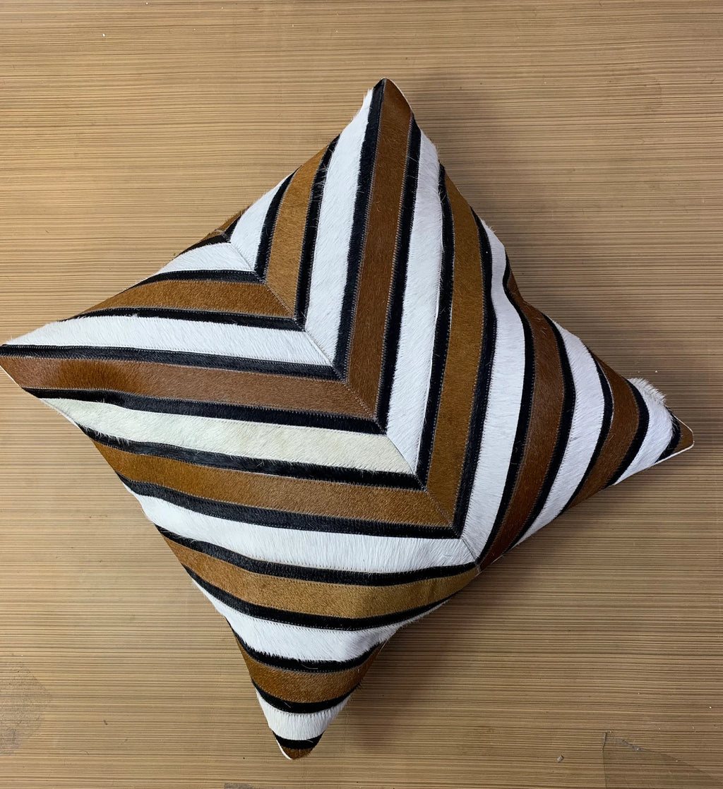 Handmade Cowhide Pillow Cover: Hair On Leather Cushion (18x18 inches)