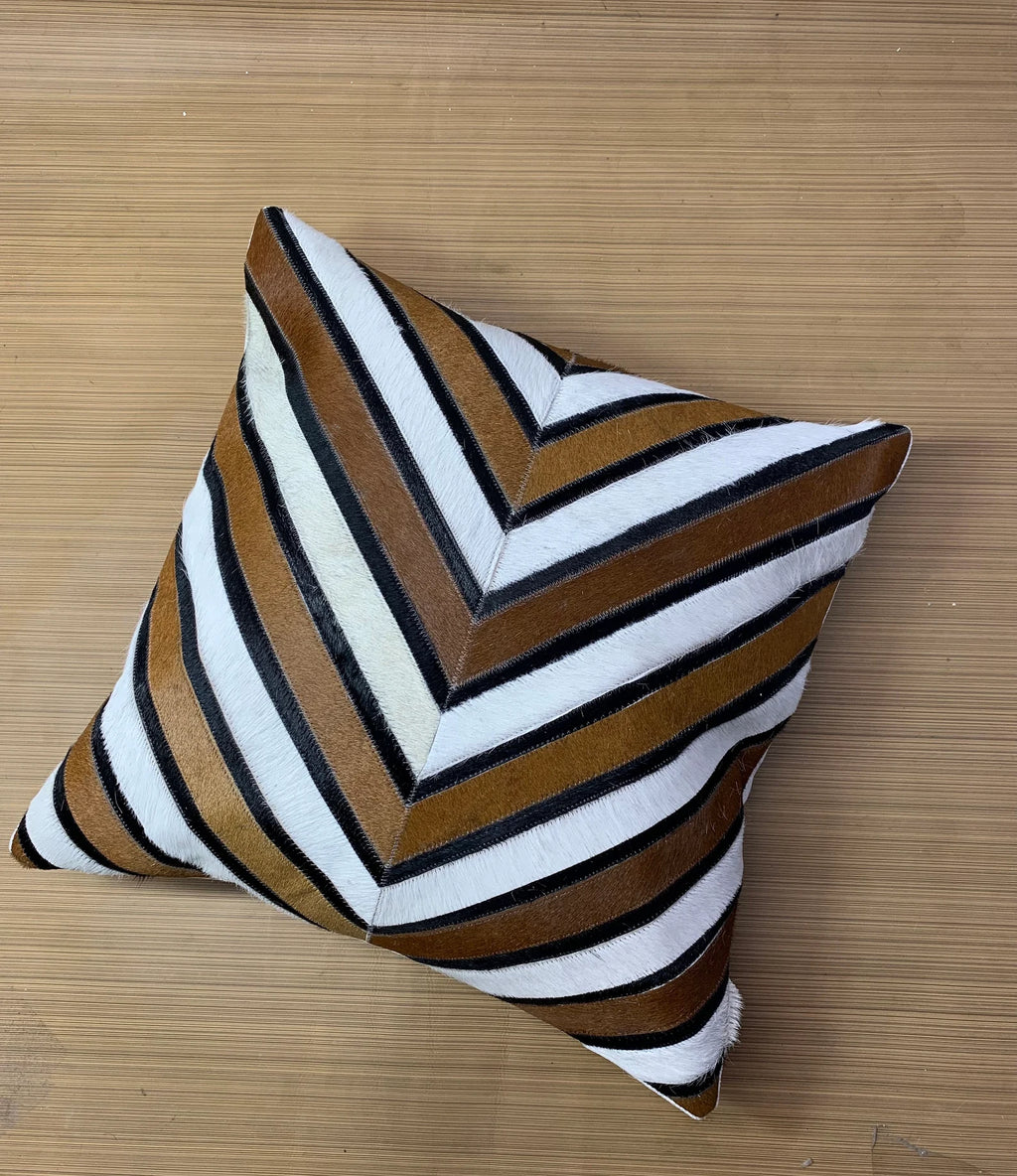 Handmade Cowhide Pillow Cover: Hair On Leather Cushion (18x18 inches)