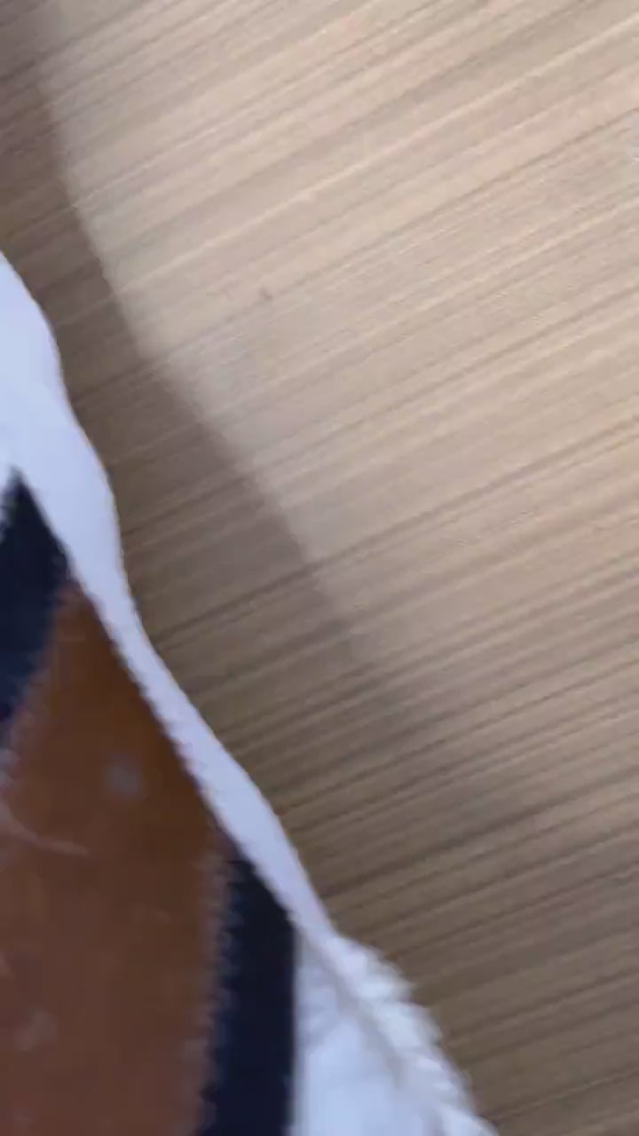 Handmade Cowhide Pillow Cover: Hair On Leather Cushion (18x18 inches)